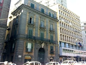 Palazzo Giordano a Via Medina