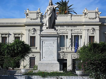 monumento allitalia reggio de calabre