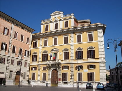 piazza borghese rom