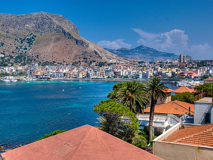 sferracavallo small harbour palermo