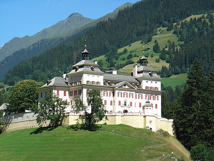 Schloss - Castello Wolfsthurn