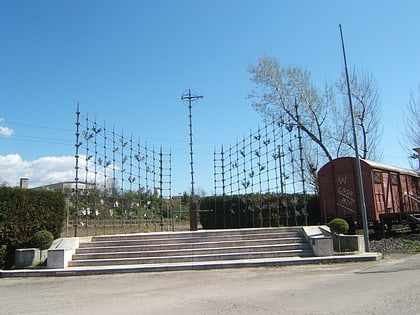 monumento agli ex internati valpolicella