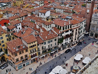 piazza delle erbe verona