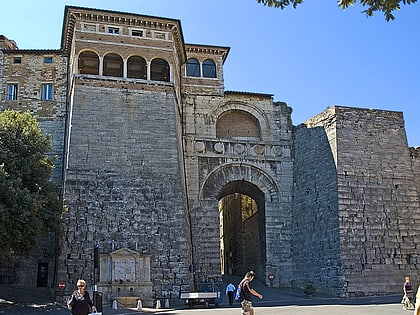 arco etrusco perugia