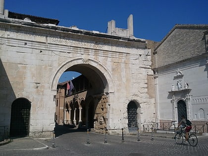 arch of augustus fano