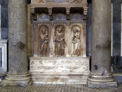 grobowiec antypapieza jana xxiii florencja