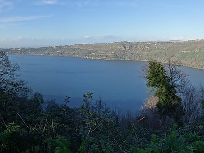 jezioro albano