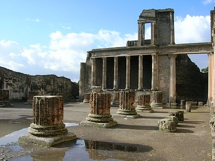 basilica stanowisko archeologiczne pompeje