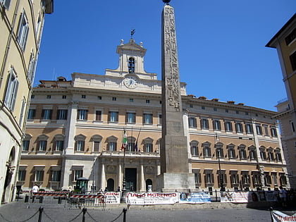 obelisco di montecitorio rom