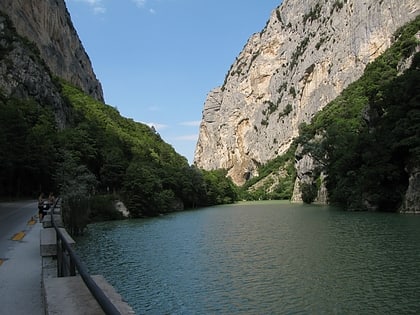 tunel romano de furlo