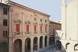 palazzo magnani bologna