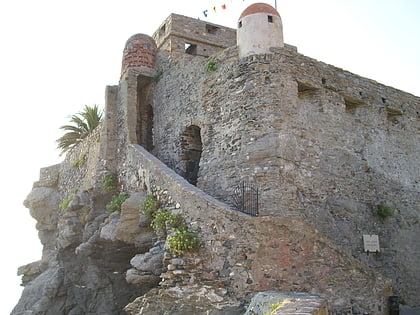 castello della dragonara prowincja genua