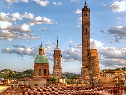 towers of bologna