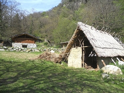 rezerwat naturalny sztuka naskalna ceto cimbergo e paspardo