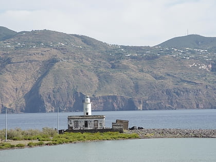 punta lingua lighthouse wyspa salina