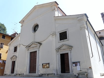 chiesa dei santi lorenzo e barbara seravezza