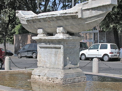 fontana della navicella roma
