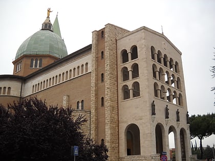 basilica del sacro cuore di gesu grosseto