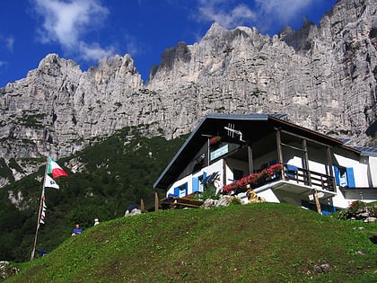 rifugio 7 alpini dolomity