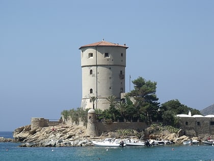 torre di campese isla del giglio