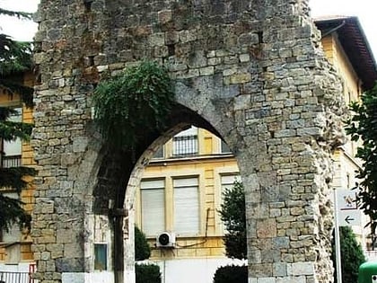 Porta Buoza