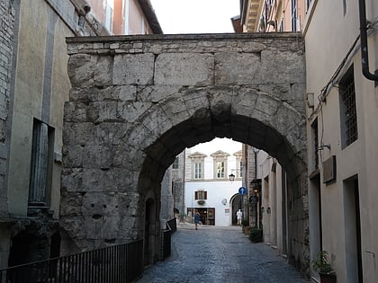 Arco de Druso y Germánico