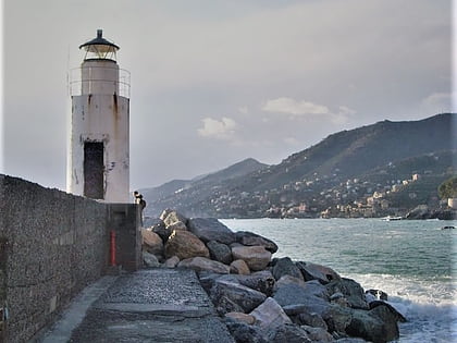 camogli molo esterno lighthouse prowincja genua