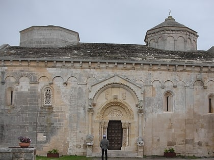 abbaye san leonardo de siponto parc national du gargano