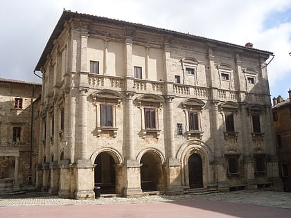 nobili tarugi palace montepulciano