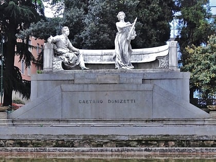 monument to donizetti bergamo