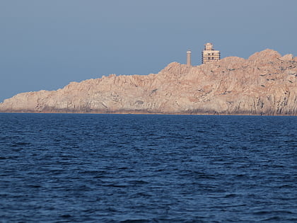 isola razzoli lighthouse nationalpark la maddalena archipel