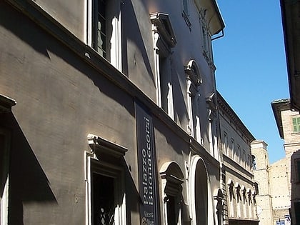 musees civiques du palais buonaccorsi macerata