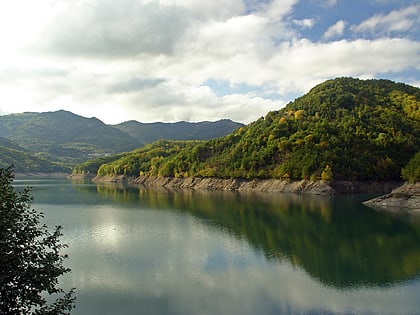 Lago del Brugneto