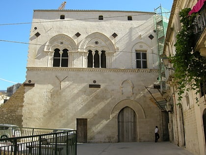 palazzo montalto syrakuzy