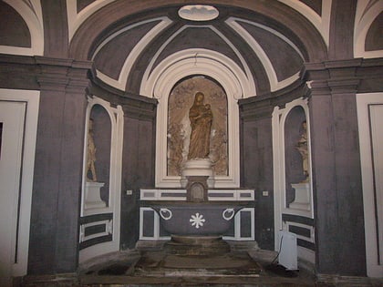 Basilique de la Sainte-Annonciation-Majeure de Naples