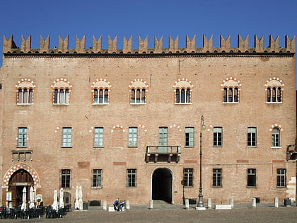palazzo bonacolsi mantoue