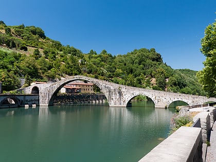 pont de la madeleine borgo a mozzano