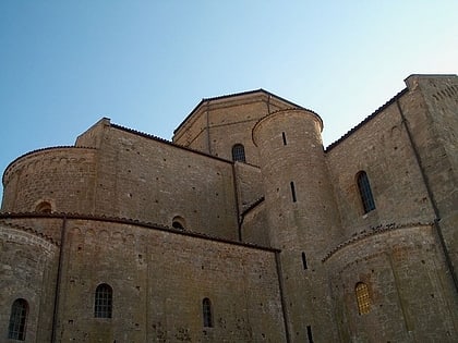 Catedral de Santa Maria Asunta y San Canio obispo