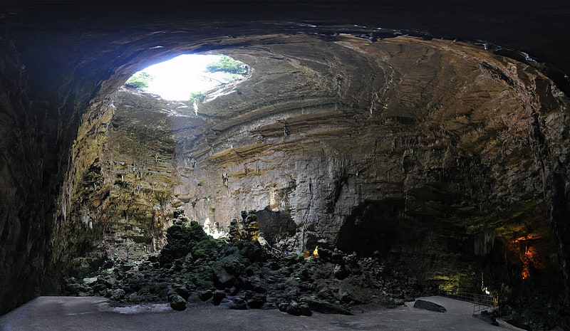 grotte di castellana castellana grotte