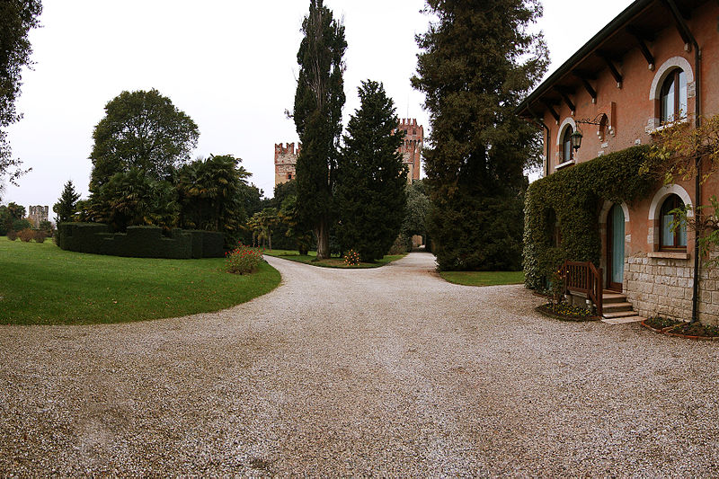 castello di Lazise