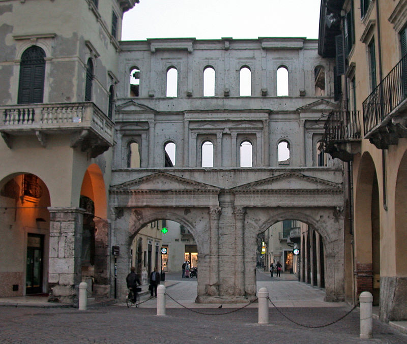 Porta Borsari