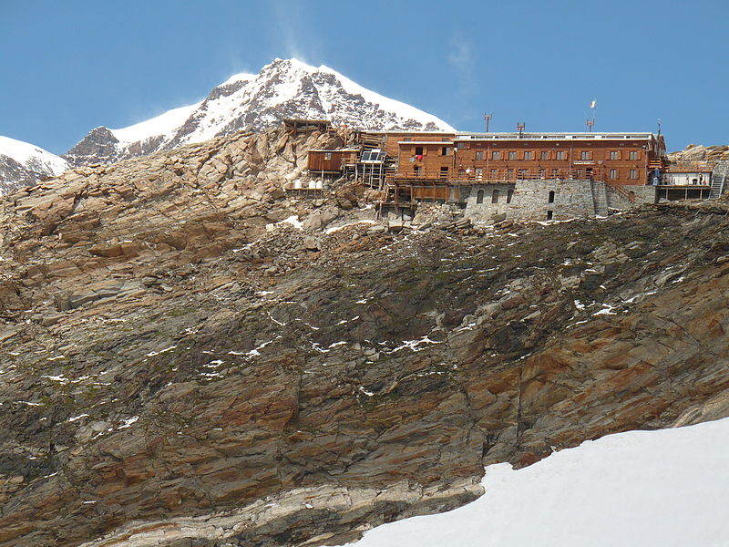 Cabane Giovanni Gnifetti