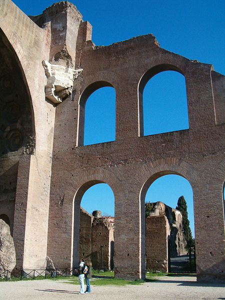 Basilique de Maxence et Constantin