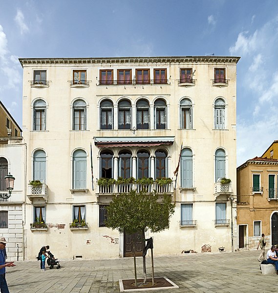 Palazzo Clary-Ficquelmont