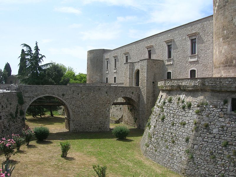 Castello Pirro del Balzo Orsini