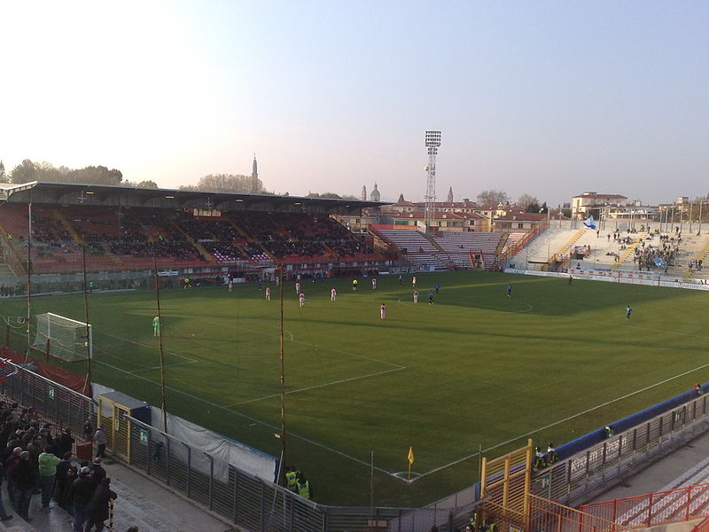 Estadio Romeo Menti