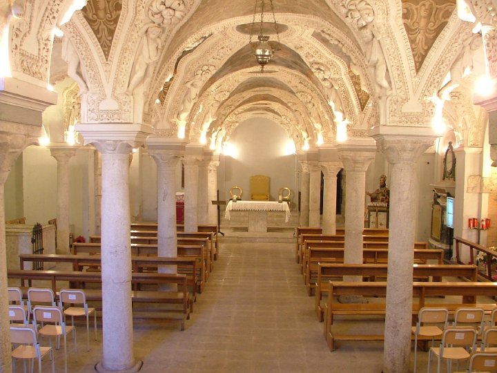 Catedral de la Asunción de María y San Modestino