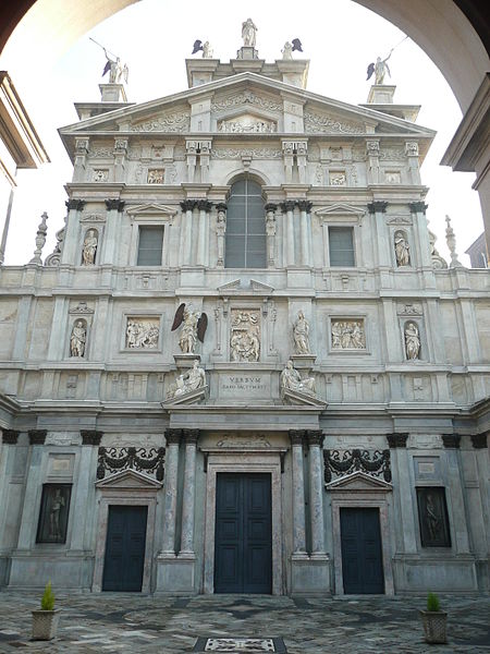 Iglesia de Santa María presso San Celso