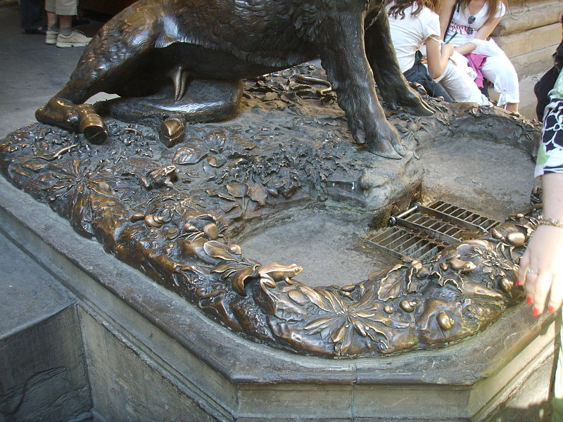 Fontana del Porcellino