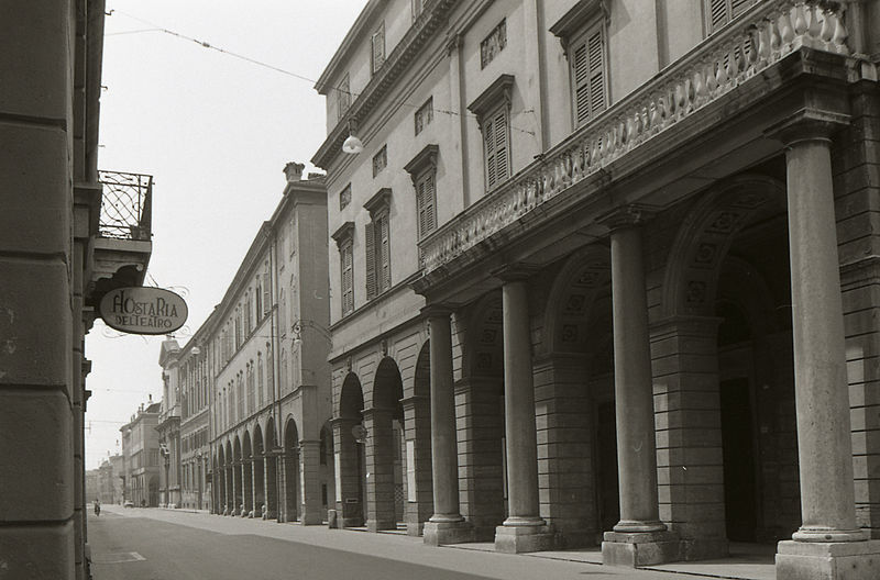 Teatro Comunale Luciano Pavarotti